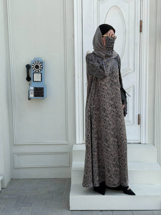 LILY ABAYA