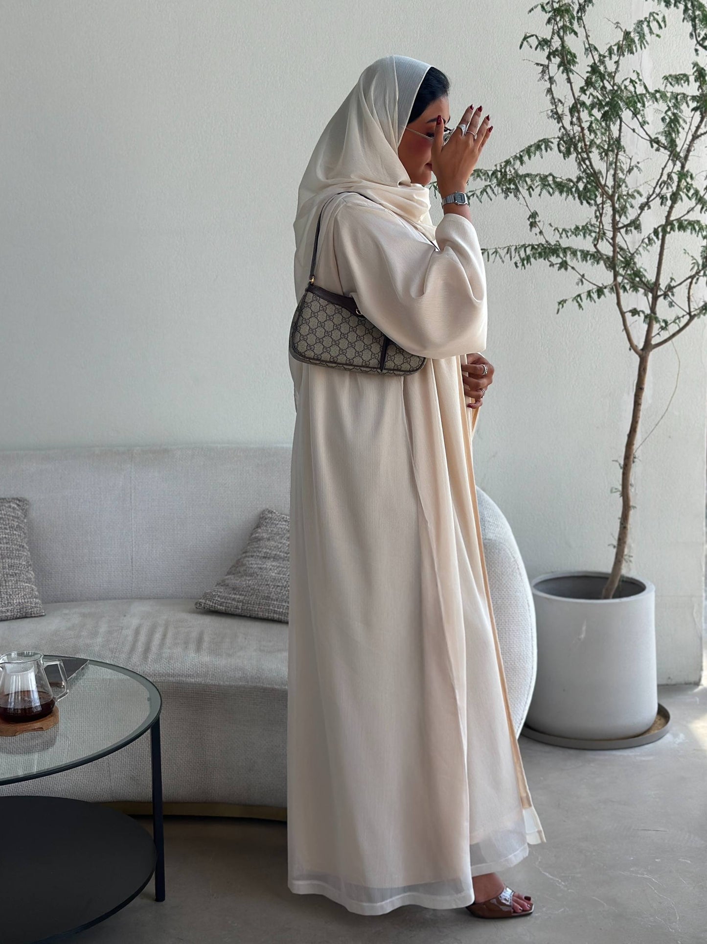 SHINY ABAYA