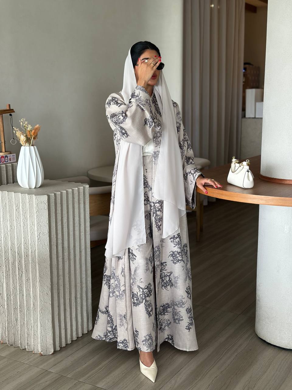 VERSA ABAYA