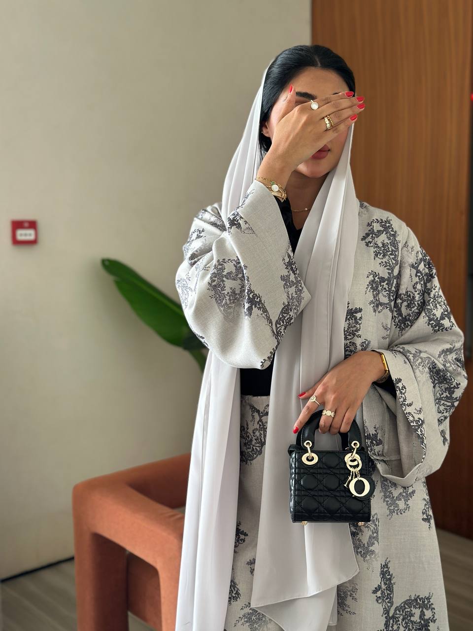 VERSA ABAYA