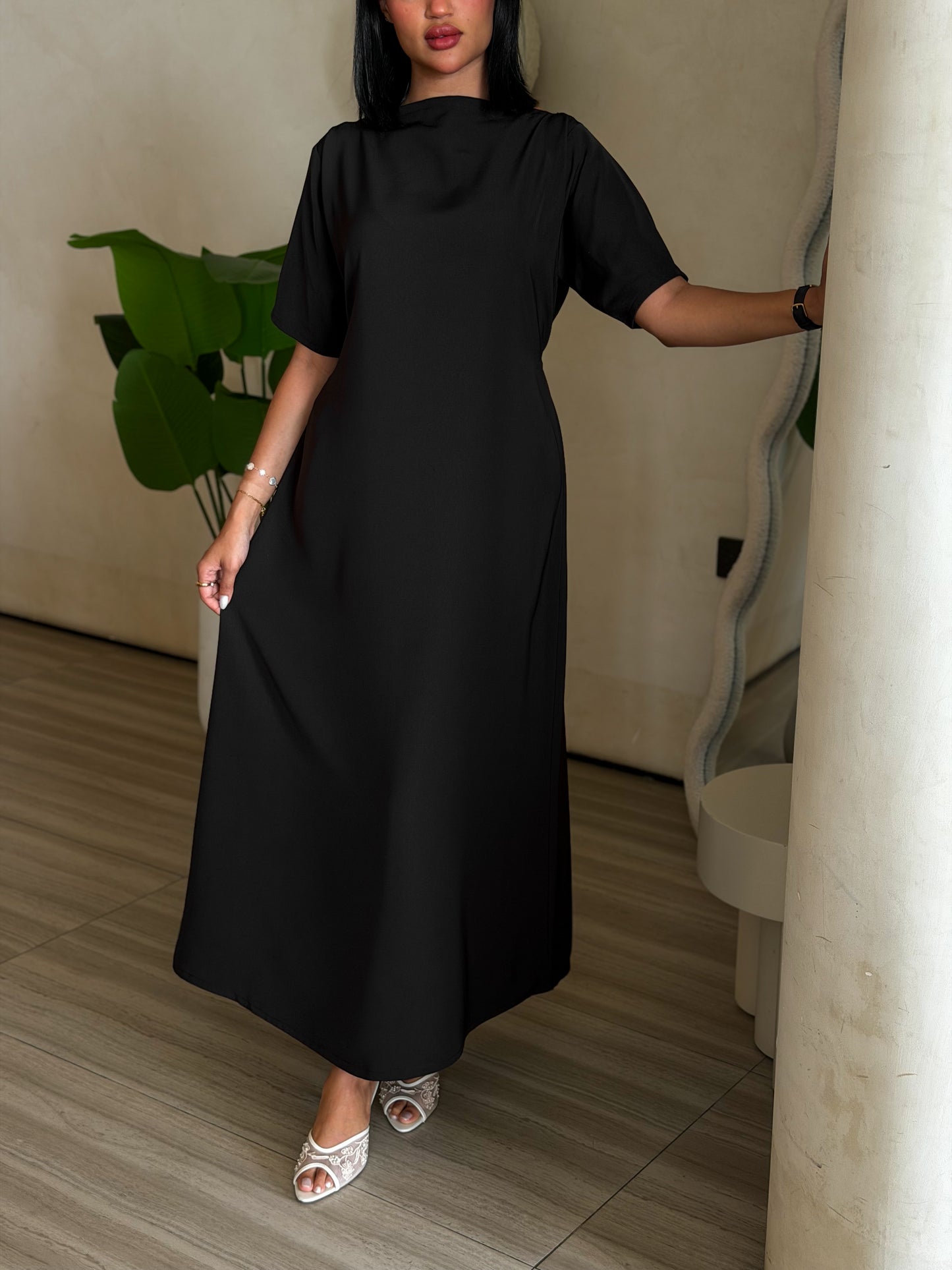 AREEJ ABAYA