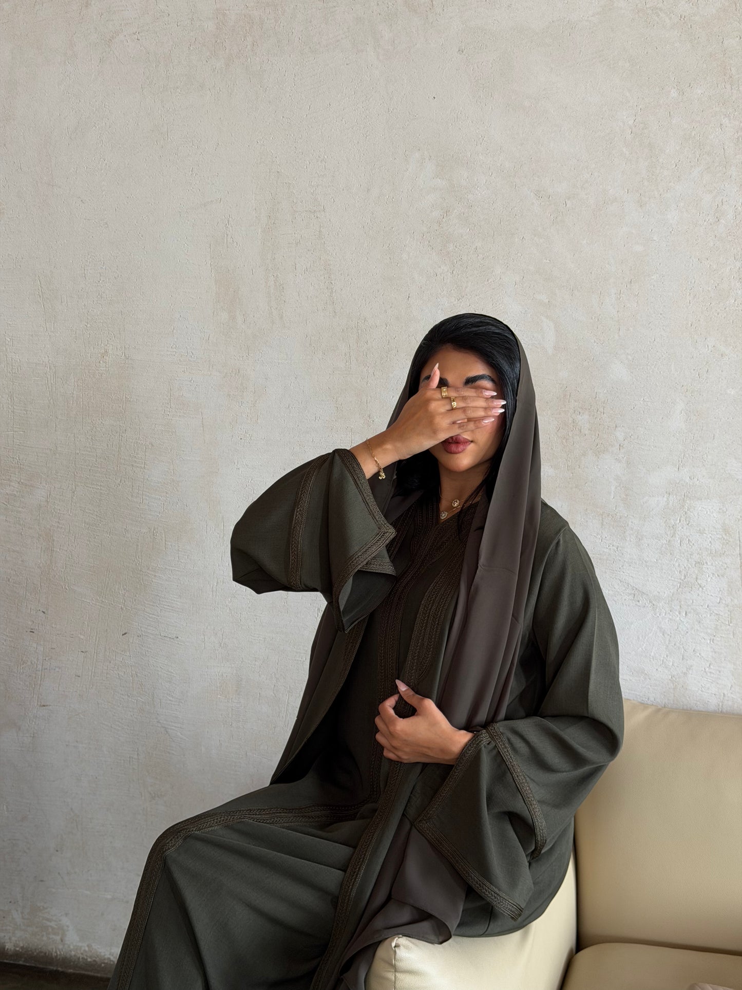 AZRA ABAYA