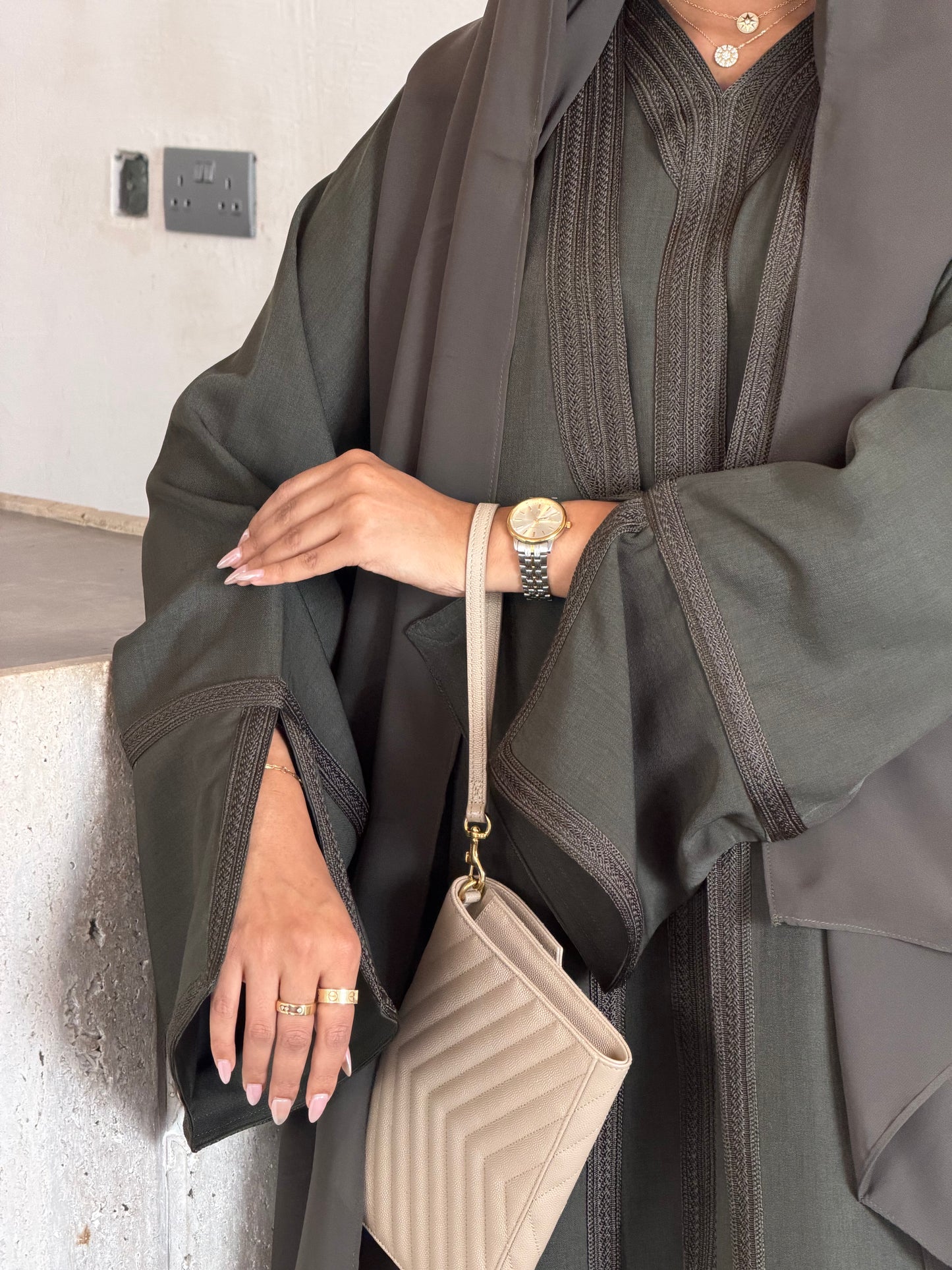 AZRA ABAYA