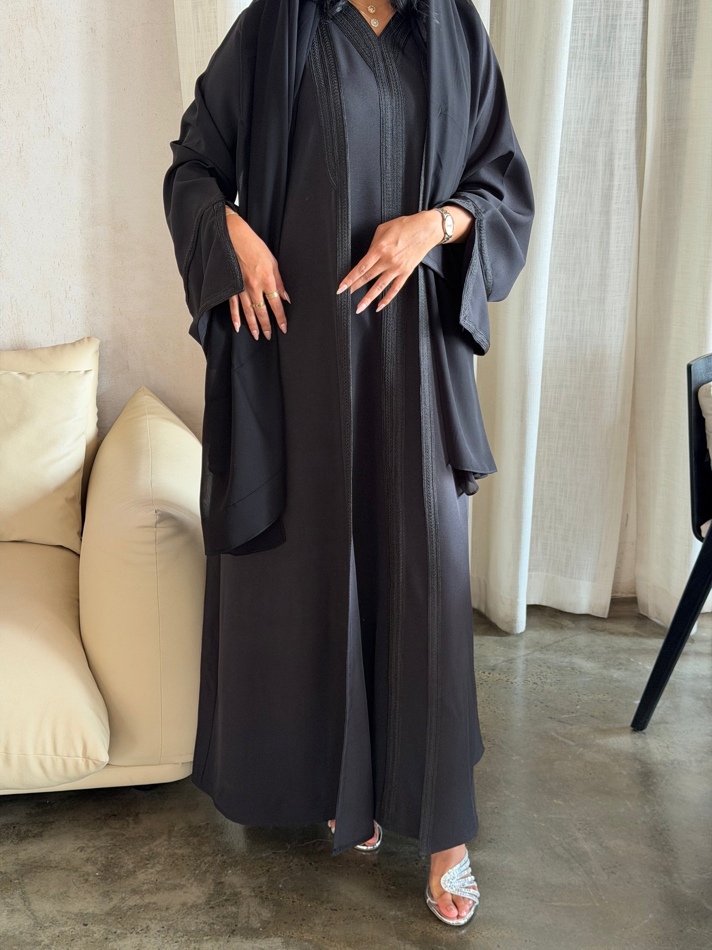 AZRA ABAYA