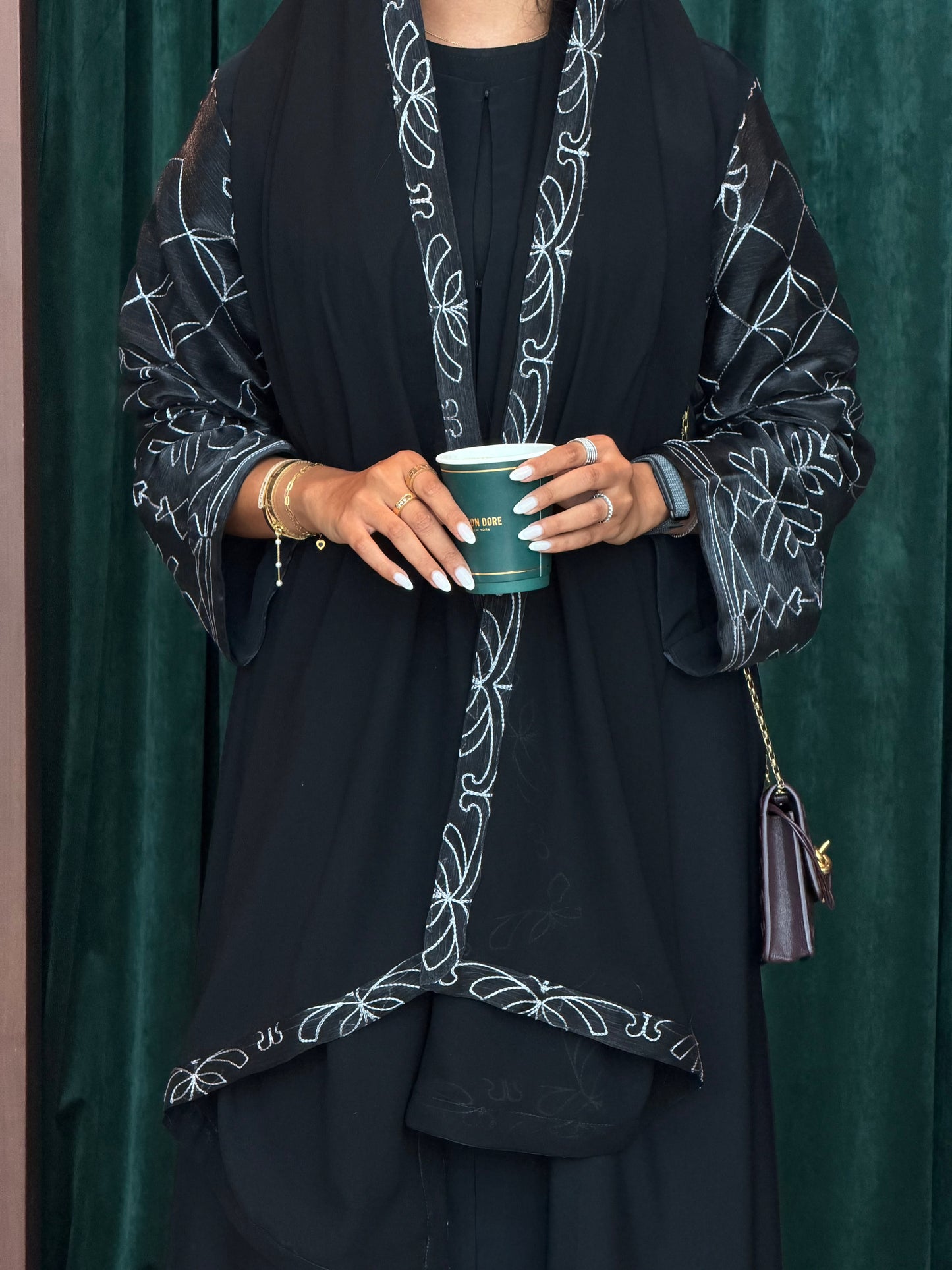LAVIN ABAYA