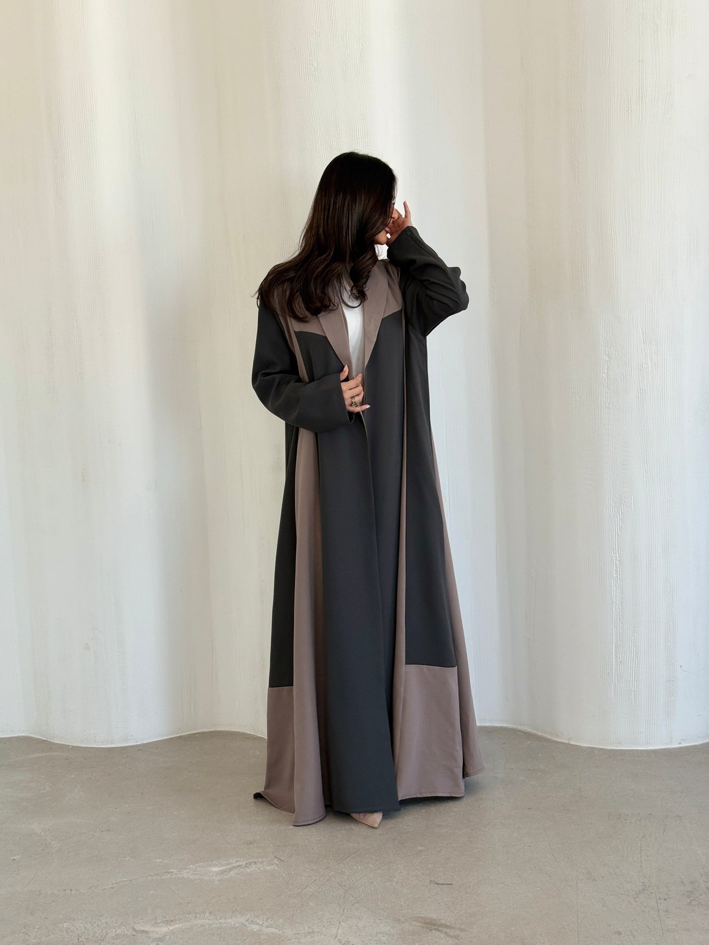 LYVA ABAYA