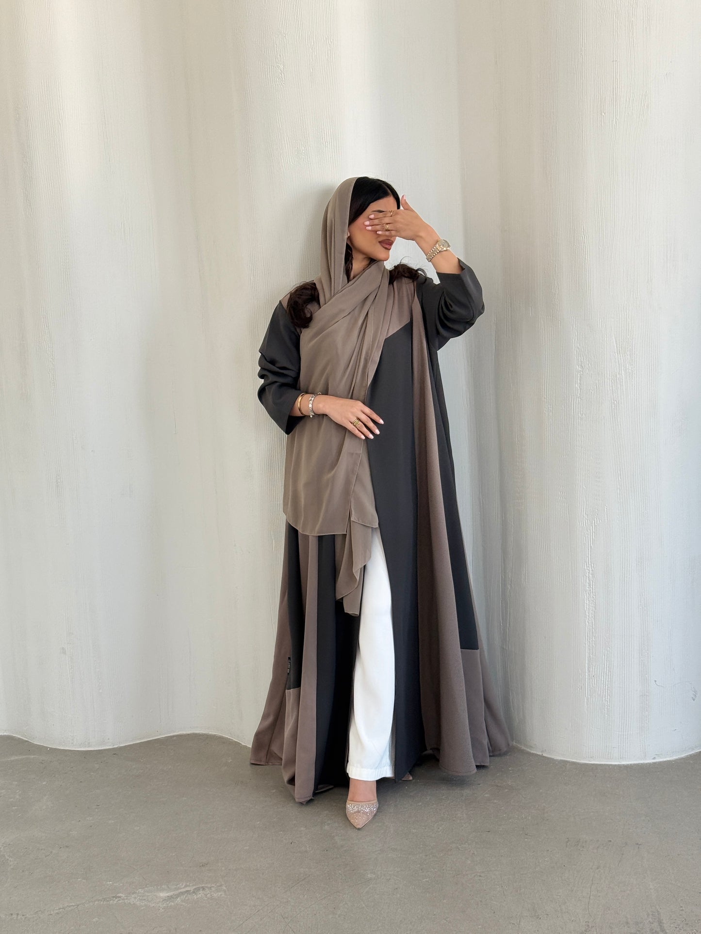 LYVA ABAYA