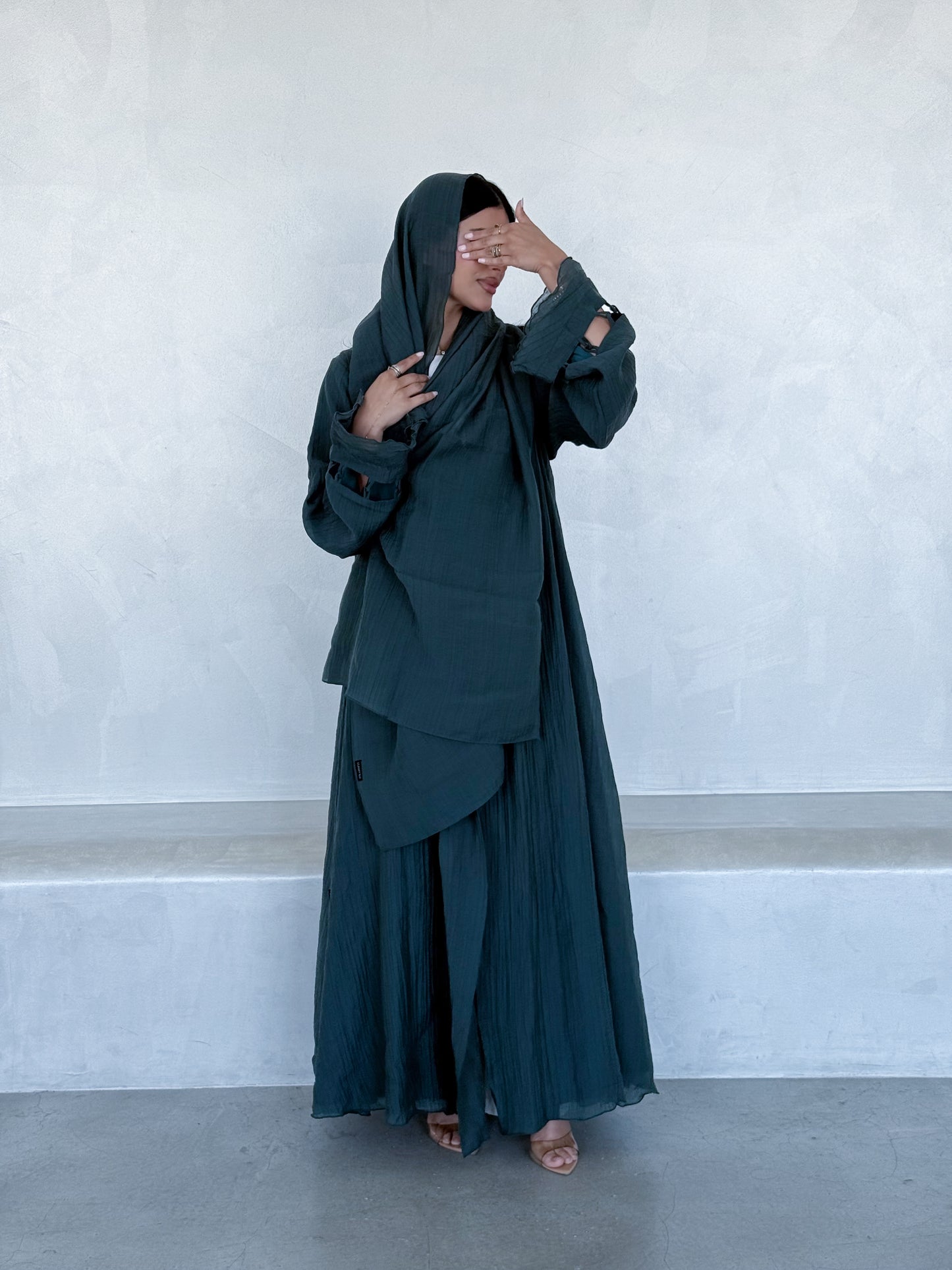 OVIA ABAYA