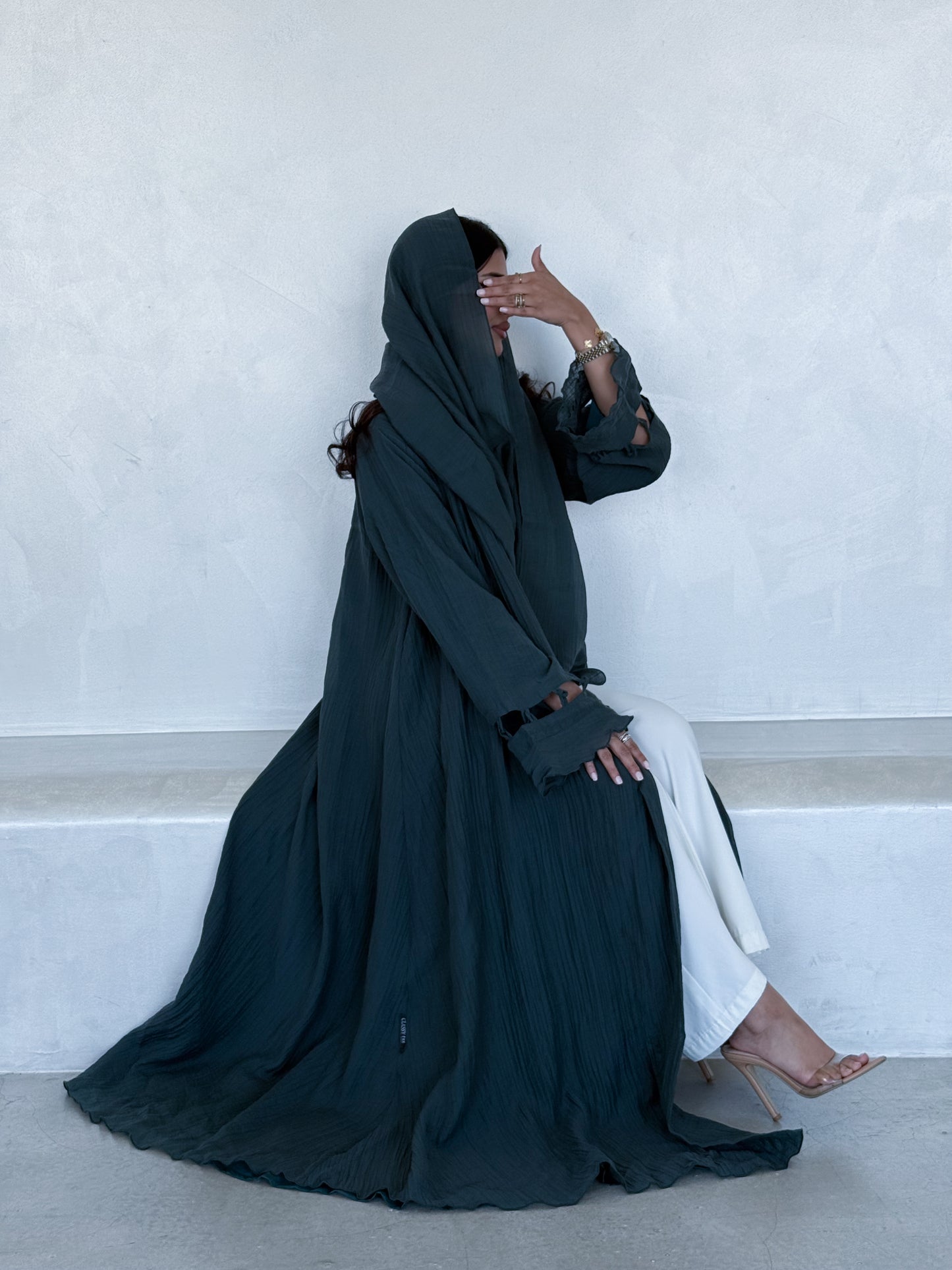 OVIA ABAYA