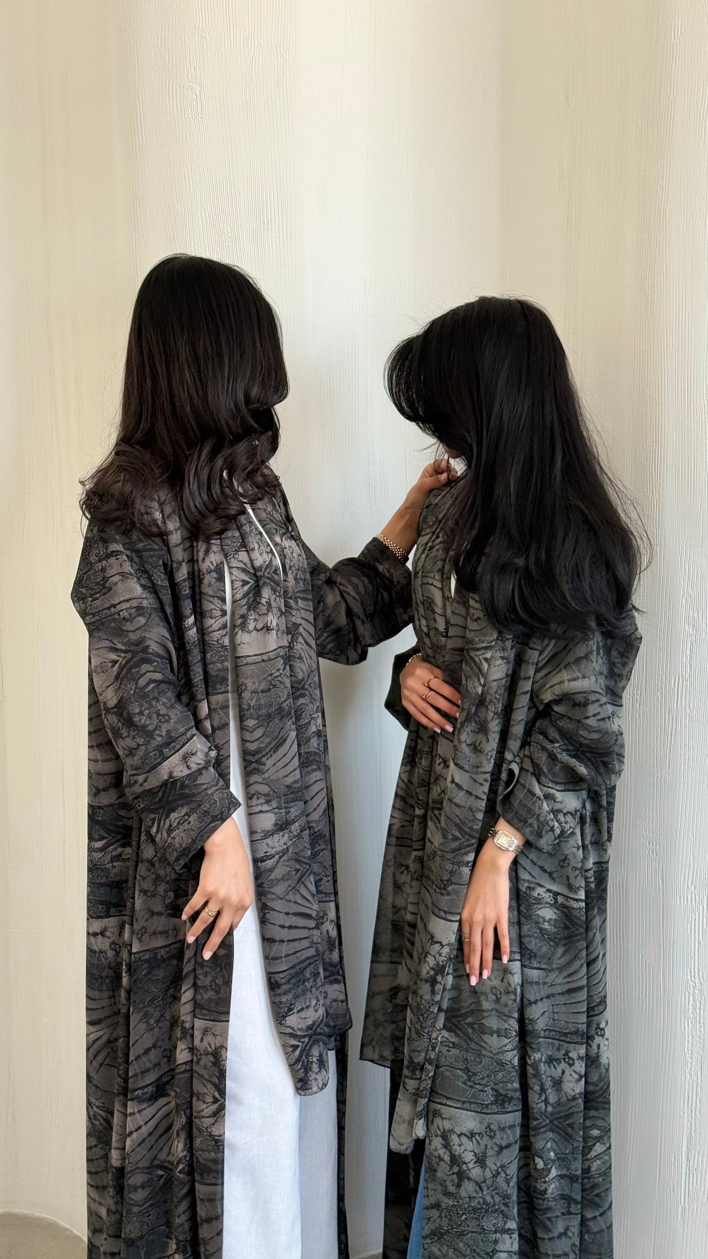 VELISSE ABAYA