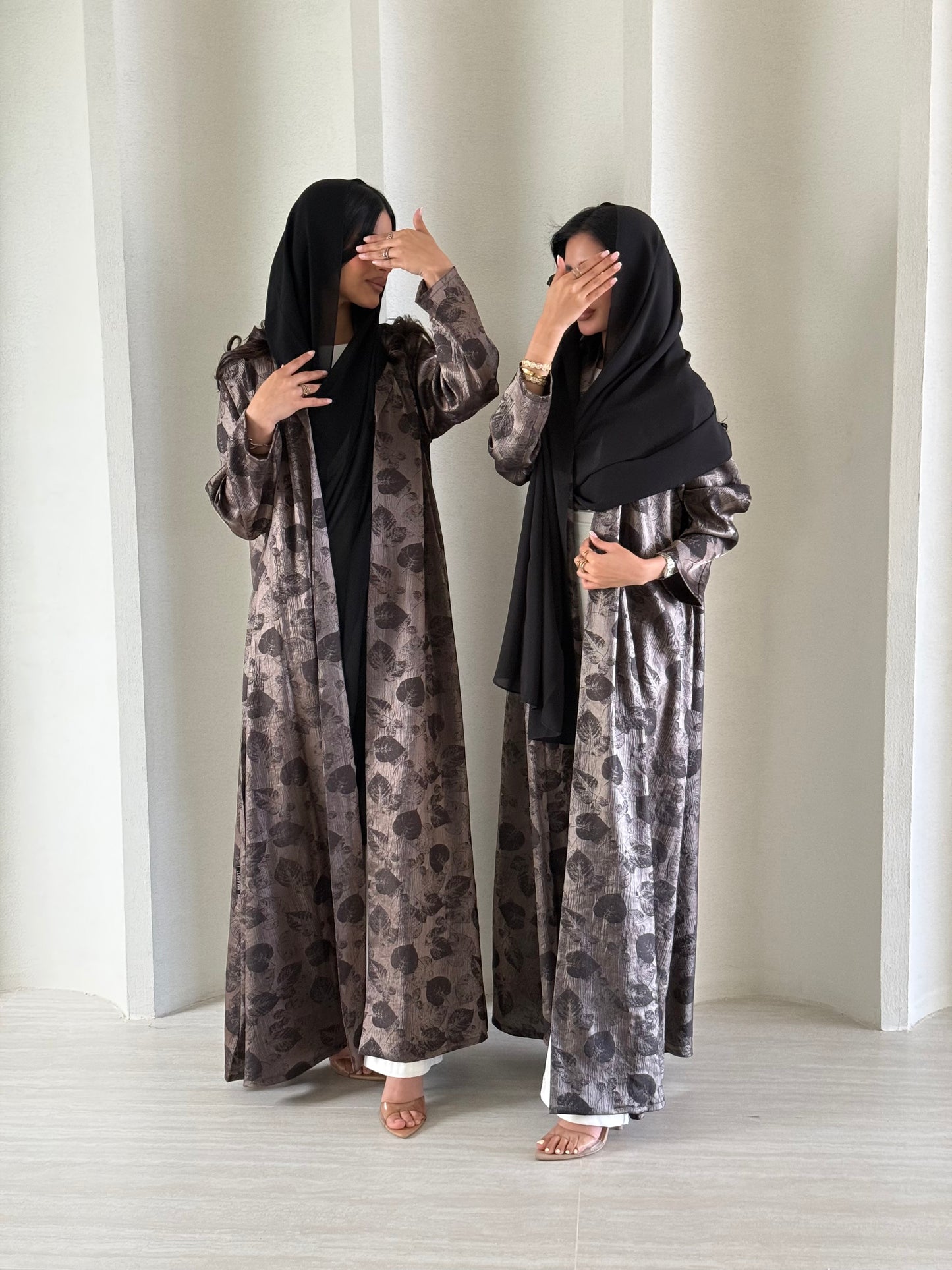 AURA ABAYA